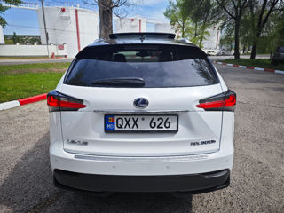 Lexus NX Series foto 4