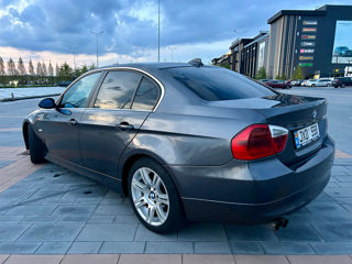 BMW 3 Series foto 4