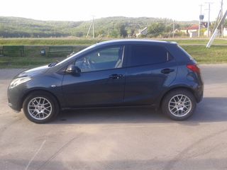 Mazda 2 foto 6