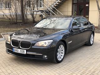 BMW 7 Series foto 2