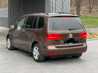 Volkswagen Touran foto 7