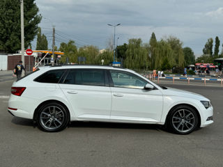 Skoda Superb foto 4