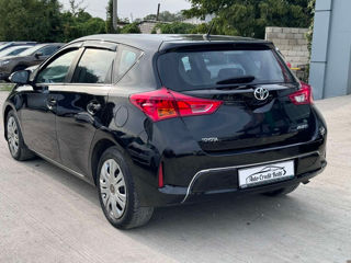 Toyota Auris foto 6