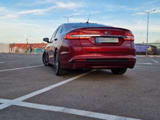 Ford Fusion foto 4