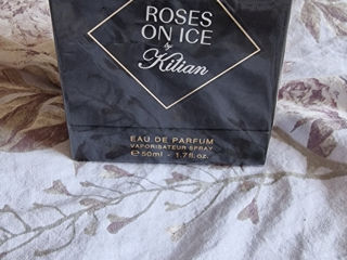 Kilian Roses on ice