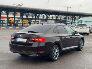 Skoda Superb foto 6