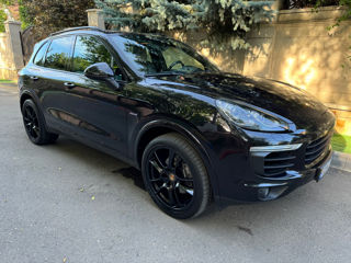 Porsche Cayenne foto 1