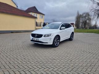 Volvo XC60 foto 2