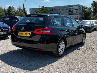 Peugeot 308 foto 2