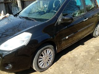 Renault Clio foto 2