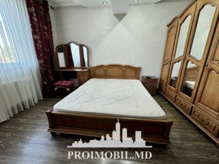 Apartament cu 2 camere, 80 m², Centru, Chișinău foto 4