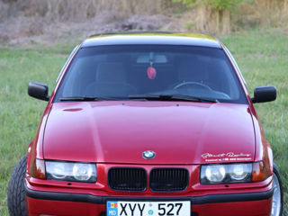 BMW 3 Series foto 4