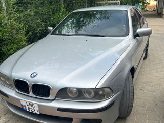 BMW 5 Series foto 7