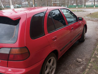 Nissan Almera foto 4