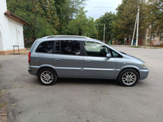 Opel Zafira foto 5