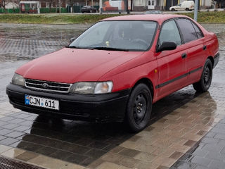 Toyota Carina foto 2