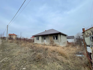 Casa cu teren de 6 ari, 5 minute de la str. Vasile Lupu! foto 1