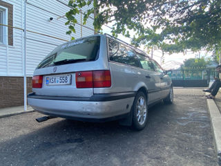 Volkswagen Passat foto 3