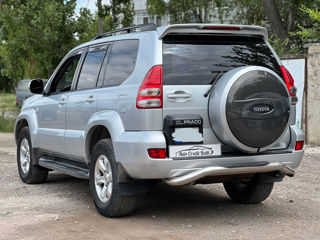 Toyota Land Cruiser Prado foto 10