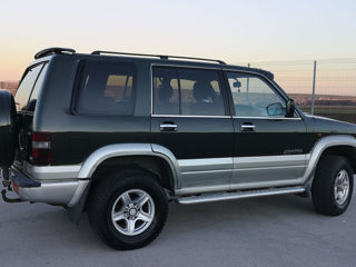 Isuzu Trooper foto 3