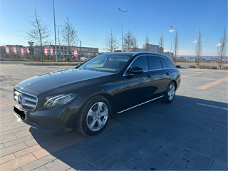 Mercedes E-Class foto 2