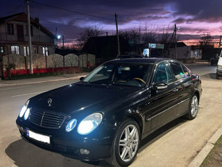 Mercedes E-Class foto 9