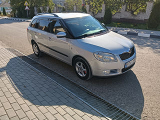 Skoda Fabia foto 2