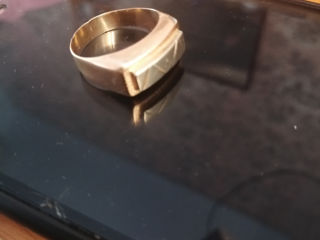 Продам. Перстень размер 19-19.5. золотой 3.90. Обмен на перстень большева размера с моей доплатой foto 2