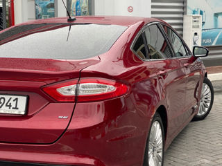 Ford Fusion foto 7