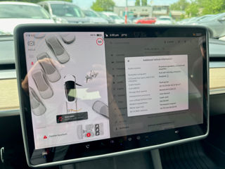 Tesla Model 3 foto 15