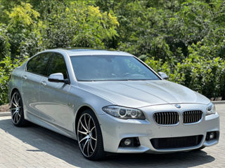 BMW 5 Series foto 2