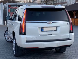 Cadillac Escalade foto 4