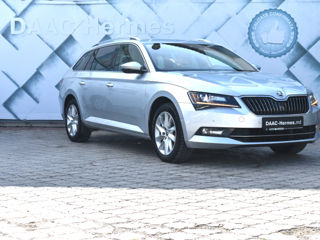 Skoda Superb foto 3