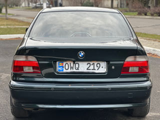 BMW 5 Series foto 6