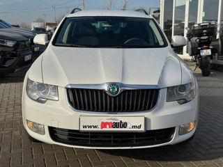 Skoda Superb foto 3