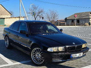 BMW 7 Series foto 4