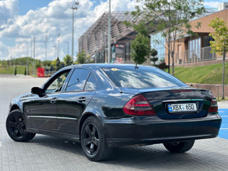 Mercedes E-Class foto 3