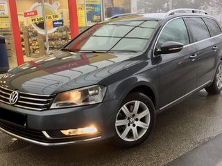 Volkswagen Passat foto 2