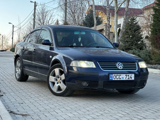 Volkswagen Passat foto 3