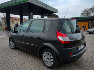 Renault Scenic foto 2