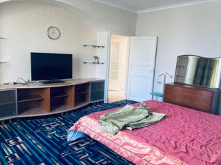 Apartament cu 3 camere, 140 m², Centru, Chișinău foto 10