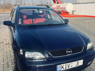 Opel Astra foto 2