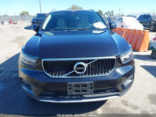 Volvo XC40 foto 2