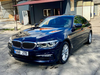 BMW 5 Series foto 2