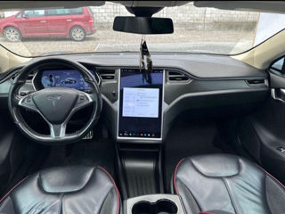 Tesla Model S foto 7