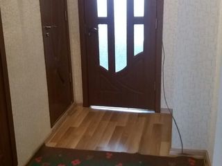 Vindem apartament in stare ideala Botanica nu e agentie mai cedam un pic foto 4