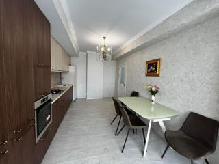 Apartament cu 2 camere, 74 m², Centru, Chișinău foto 8