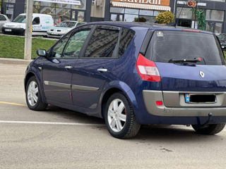 Renault Megane foto 2