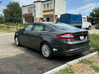 Ford Fusion foto 3