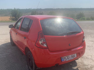 Dacia Sandero foto 3